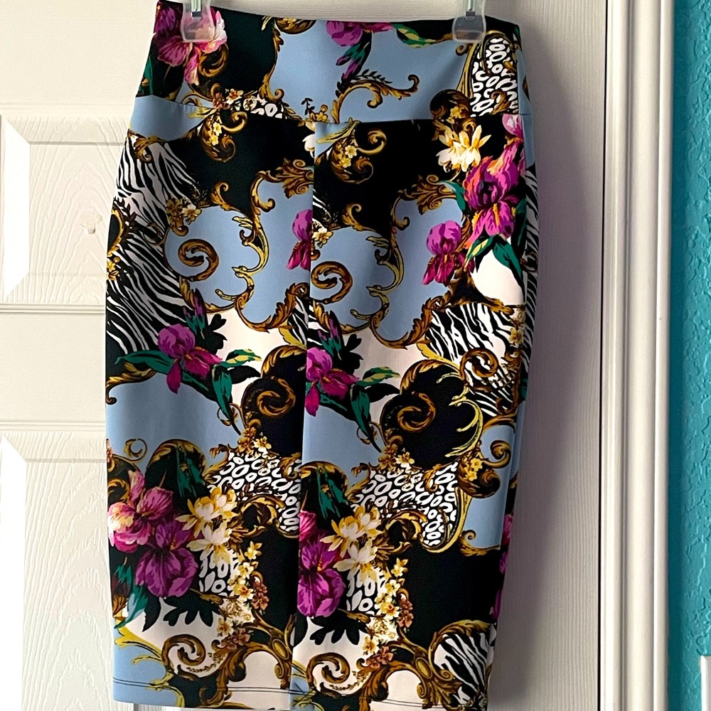 Thalia Sodi Floral Pencil Skirt 🌻🌹